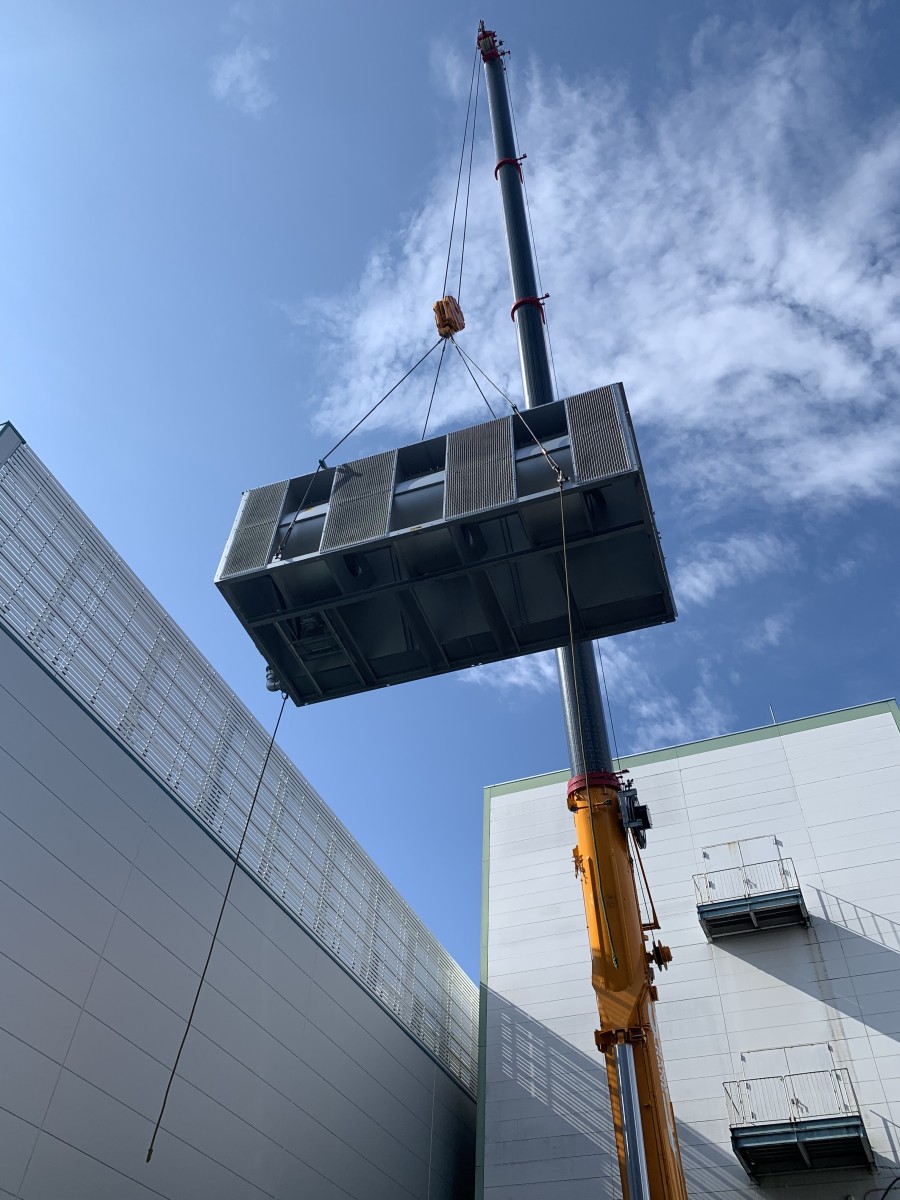 冷却塔搬入組立