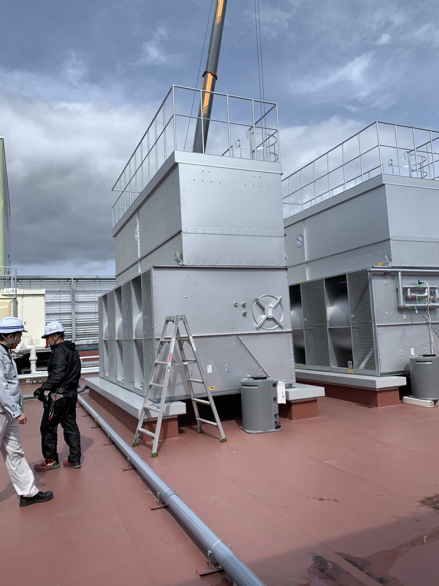 冷却塔搬入組立